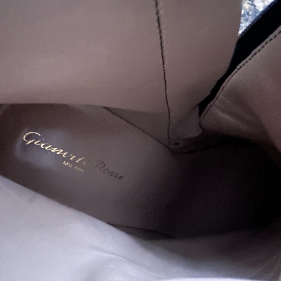 Gianvito Rossi
Dasha 115mm platform booties - Picture 13 of 14